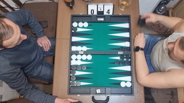 Короткие нарды (BACKGAMMON) - Как играть и как выигрывать? смотреть онлайн