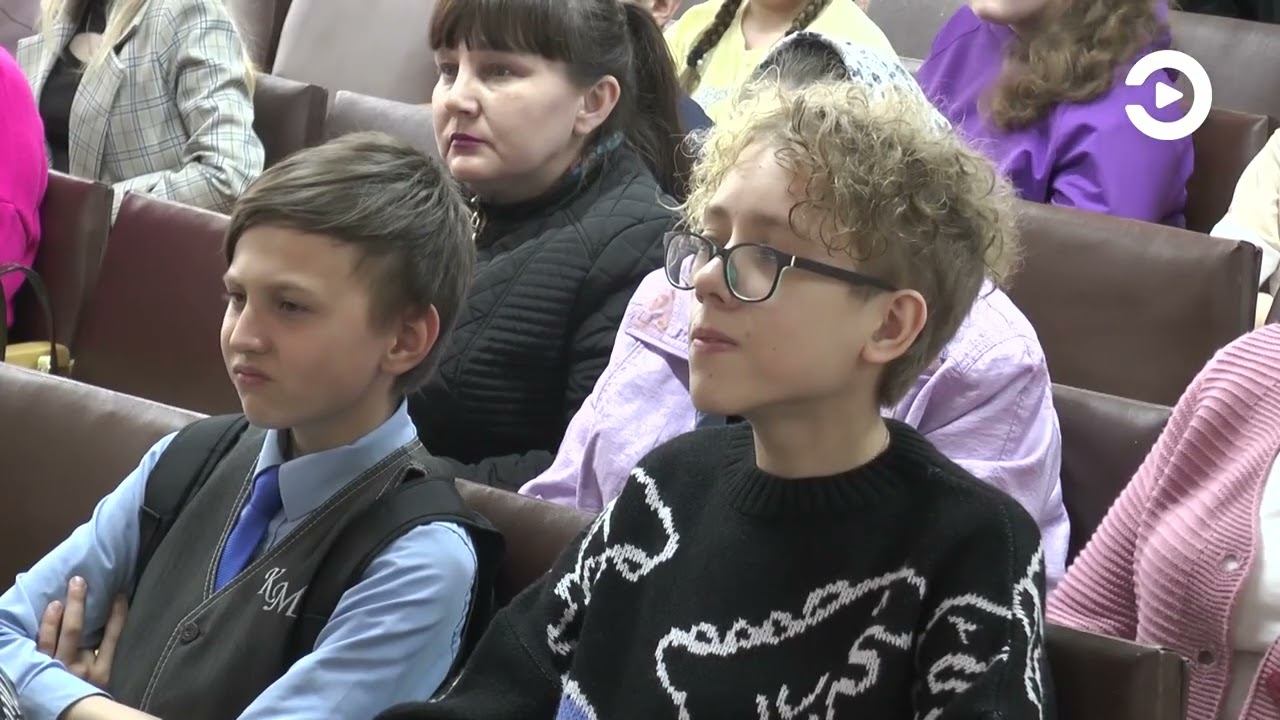 Не один десяток произведений исполнили молодые дарования и их наставники смотреть онлайн