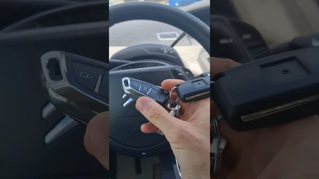 Ситроен С4 Пикассо 2009 изготовление чип ключа зажигания в Минске. Citroen C4 Picasso Key смотреть онлайн