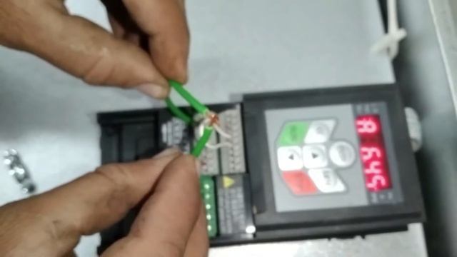 Variable Frequency Drive - Puma P200 Series Inverter - vfd Parameter setting With English Subtitle смотреть онлайн