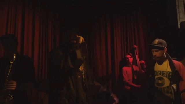 Lesta Taeb & Hop Eye Family - Невский Джаз смотреть онлайн