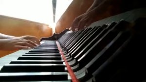 Изумительно красивая игра на пианино!!!!