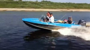 Yamaha 60 vs Suzuki 50 казанка