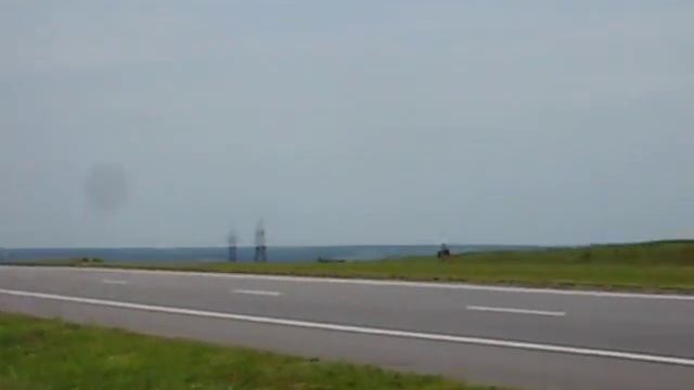 Lada Kalina 1.6 turbo vs Mers ML63 AMG смотреть онлайн