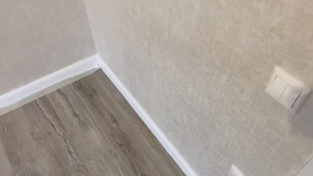 ВЛОГ ПЛИНТУСА ТЕПЕРЬ ДЕЛАЮ САМ ! Я не скупердяй! Юля отмывает дом ! Батя Лёша смотреть онлайн