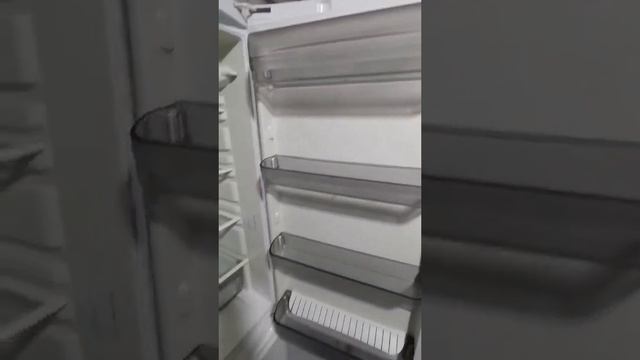 видео обзор Холодильника Ariston MBA2185.019 смотреть онлайн