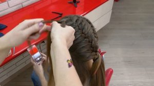 Праздничное плетение дома. Прическа из кос. Техника выполнения.