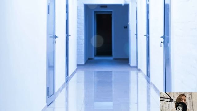 Не подозревая что эта комната под запретом, домработница решила навести там порядок, а когда... смотреть онлайн