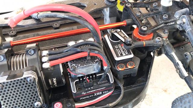 ⚡️COMPARATIF HB E817 vs HB E819RS ⚡️ BUGGY 1/8 OFF ROAD - ELECTRIC 4 WD ⚡️ смотреть онлайн