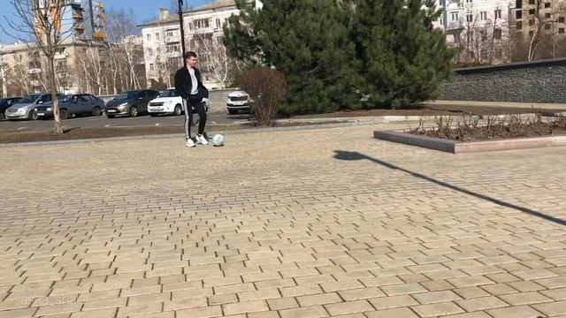 ДОНЕЦК. БУЛЬВАР ШЕВЧЕНКО. КАК ЛЮДИ ОТНОСЯТСЯ К ВИДЕО/ПРАНКАМ В ДОНЕЦКЕ?! смотреть онлайн