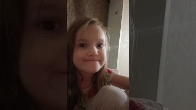 нормальные люди ложатся спать в 21-22 тем весенем я которая ложусь в 5 утра смотреть онлайн