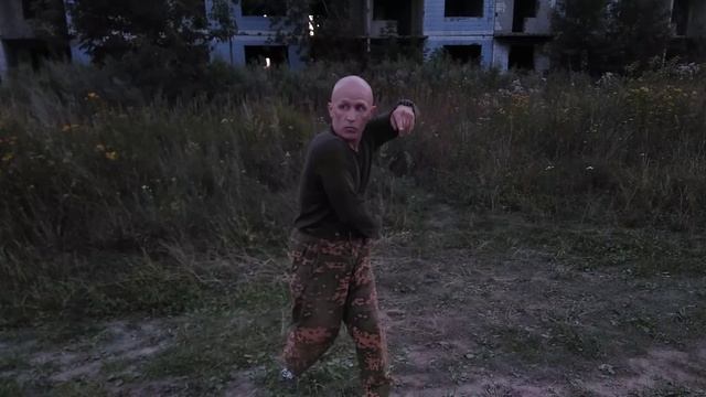 В.Н.Крючков. Развивающие упражнения с лопаткой. смотреть онлайн