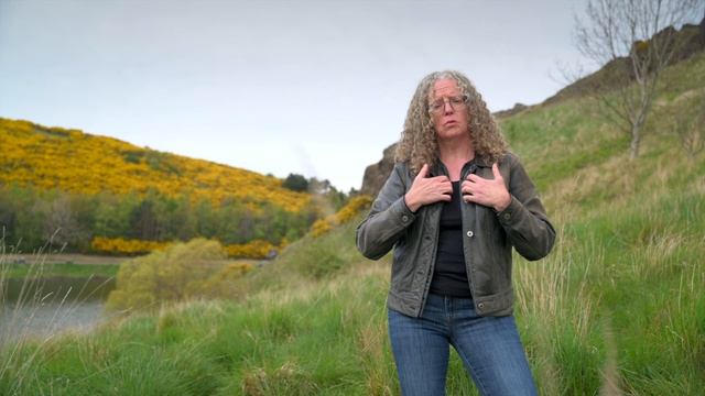 The Story of the Holyrood Coffins at Holyrood Park, Edinburgh смотреть онлайн