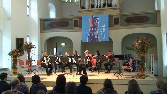 Felix Lee « Schalom », Akkordeonensemble der Musikschule Leipzig J. S. Bach смотреть онлайн