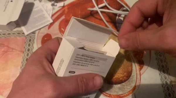 iPhone Адаптер 20W и USB C lightning кабель распаковка