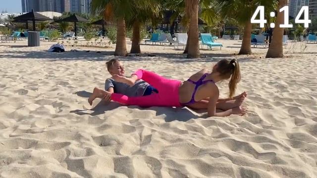 ЭКСТРЕМАЛЬНЫЙ ЙОГА ЧЕЛЛЕНДЖ ?♀️ Падение мисс Николь ? Мисс Николь Жекабро ПРОТИВ ЙОГИ смотреть онлайн