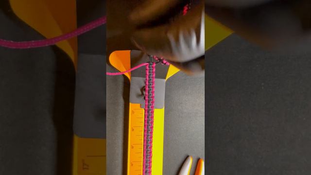 Fuchsia Lanyard Complete смотреть онлайн