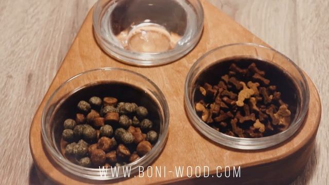 Підставка під миски для тварин з дерева "Triangle". Для кішок і собак. Boniwood смотреть онлайн