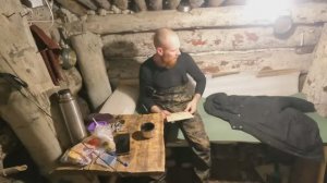 Ночной визит в землянку / страшная девушка / наколол стены.