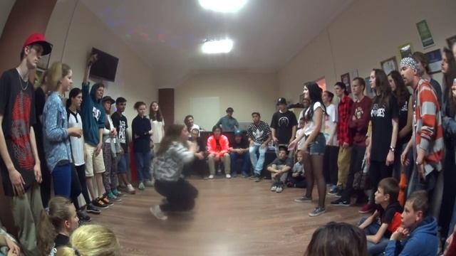 Лиза vs Маша (Hip Hop battle, Космический Джем 2015) смотреть онлайн