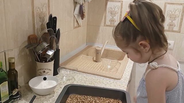 Вкусный рецепт. Готовим с папой козинаки смотреть онлайн