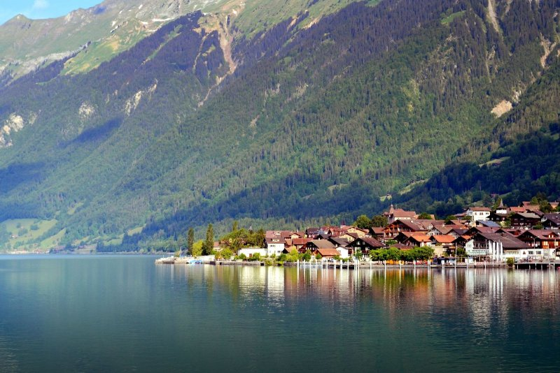 Switzerland Scenic Drive ?? Brienz - Interlaken - Lauterbrunnen ☀️ 2023 4k HDR смотреть онлайн