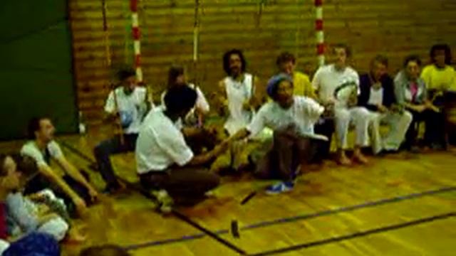 Capoeira Angola - CM Perna Longa & Professor Bobby смотреть онлайн