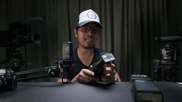 Godox V860 III Speedlite Flash Unboxing