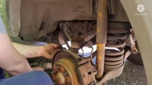 Замена задней шаровой на паджеро 3.