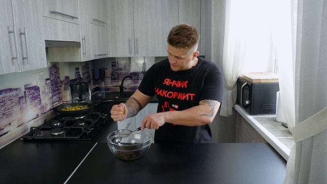 Вот он! Любимый САЛАТ из КАБАЧКОВ! Жалею, что не попробовал его раньше! смотреть онлайн