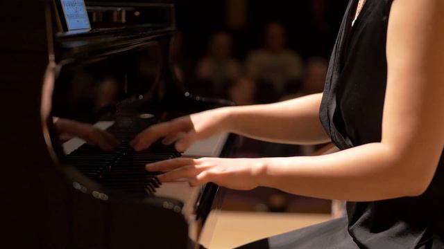 Alice Yoo, cello and Hsiao-Ling Lin, piano. Frank Bridge "Spring Song" for Cello and Piano смотреть онлайн