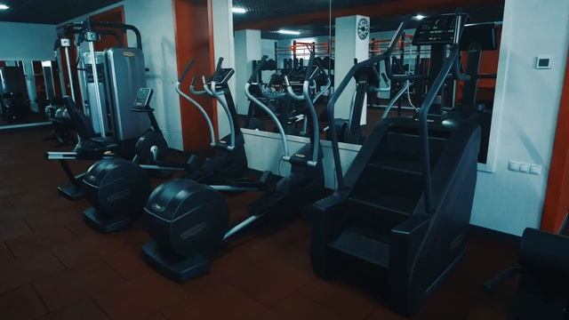 Культурно-спортивный комплекс "Экватор", ул. Декабристов 58 смотреть онлайн