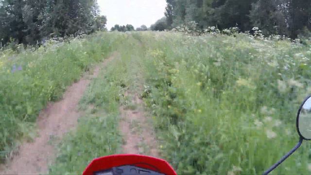 Пашичи-Кленовое, немного грязи и море травы смотреть онлайн