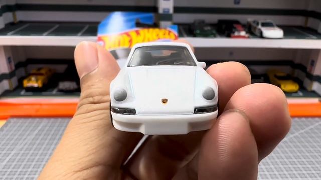 PORSCHE 911 CARRERA RS 2.7 #hotwheels #diecast смотреть онлайн