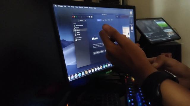 Bypass iPhone 5 Sliver 2.6 Hackintosh Mojave Mac OS di Windows PC Dualboot смотреть онлайн
