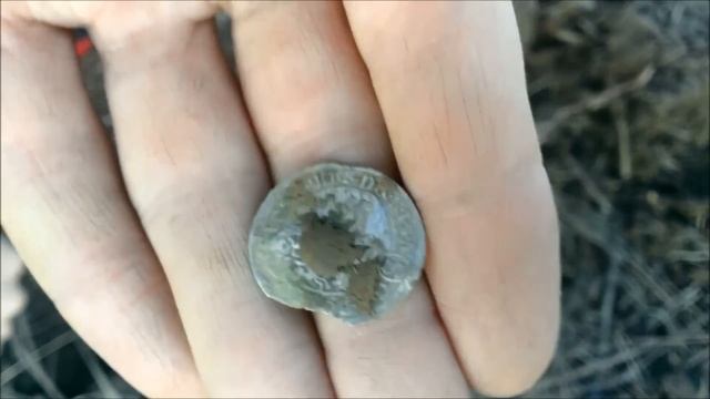 Коп на вспаханном поле. Первая серебряная монета в 2015 Minelab Explorer SE смотреть онлайн