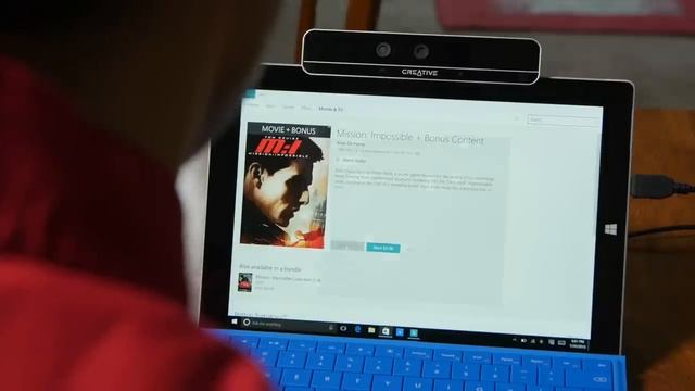Windows Hello with Intel RealSense Camera & fingerprint scanner смотреть онлайн