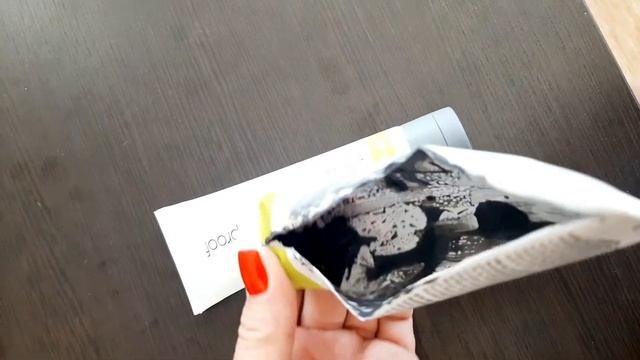 Угольная маска от Мэри Кэй смотреть онлайн