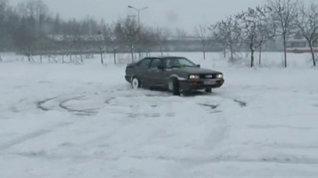 AUDI COUPE QUATTRO 1985 смотреть онлайн