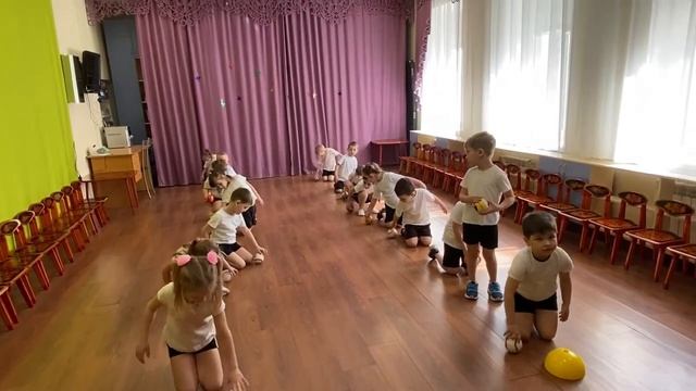 Физкультурное занятие в средней группе. смотреть онлайн