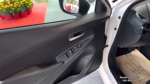 2023 Mazda 2 skyactive Hatchback White Color - Mini SUV 5 Seats | Exterior and Interior Walkaround смотреть онлайн