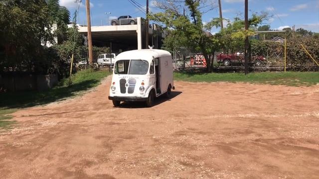1957 International Harvester Metro - Shorty - Step Van смотреть онлайн