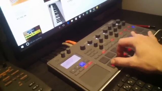 KORG Electribe deep house chords!! смотреть онлайн