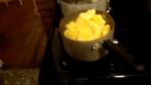 Home Canning: How to make and can Gold Rush Apple Butter смотреть онлайн