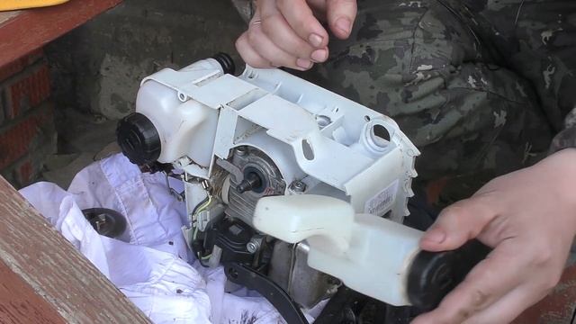 Stihl MS180. Проблемы со смазкой цепи. смотреть онлайн