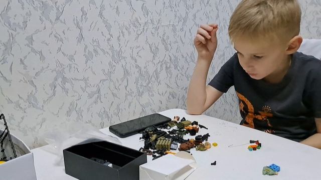 Обзор нового лего человечка смотреть онлайн