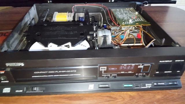 Philips CD 373 .Часть 1. Проблема с читаемостью. смотреть онлайн
