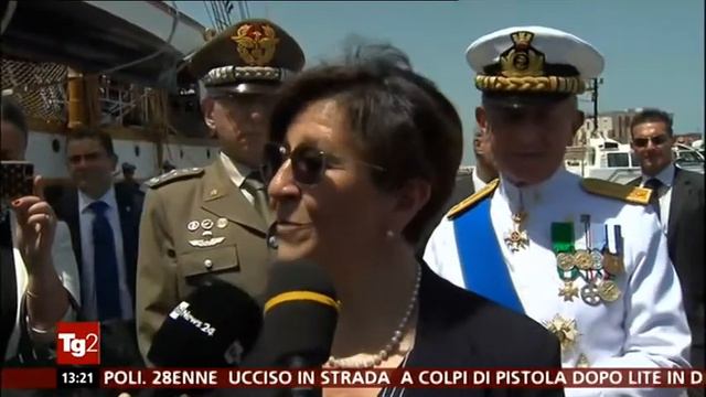 §.2/- ministro difesa, Elisabetta Trenta, TG2 11 giugno 2018 - "Italia a disposizione della NATO" смотреть онлайн