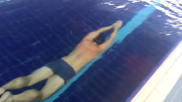 Проныр ногами баттерфляй под водой смотреть онлайн