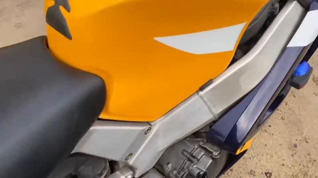 Honda CBR 929 FIREBLADE из Европы . Холодный запуск ? смотреть онлайн